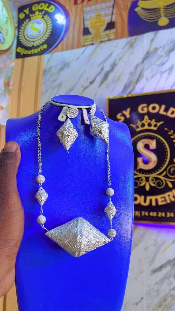 Collier Signature précieuse