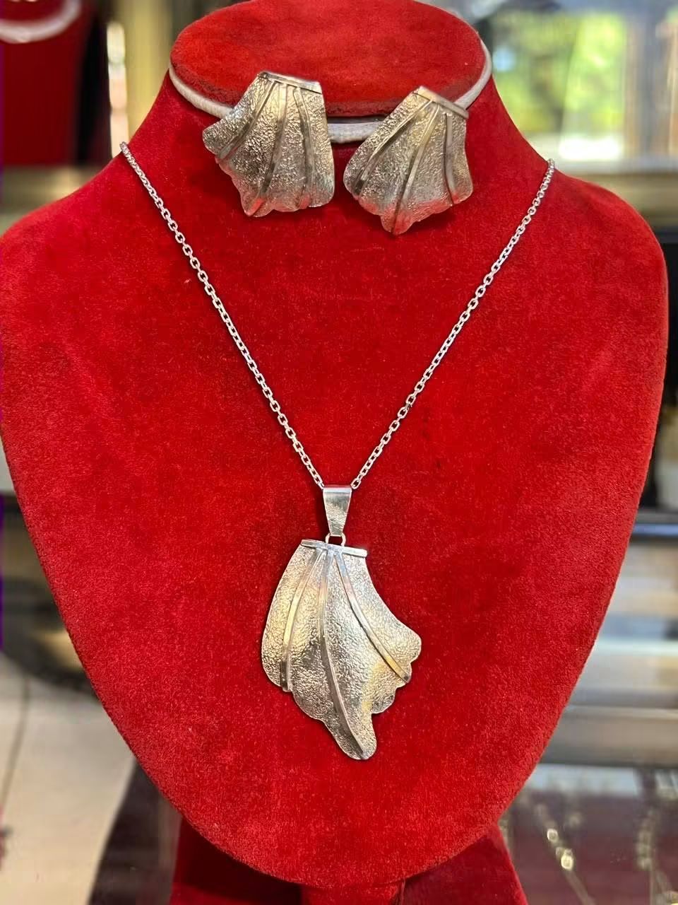 Collier Reflet sculpté